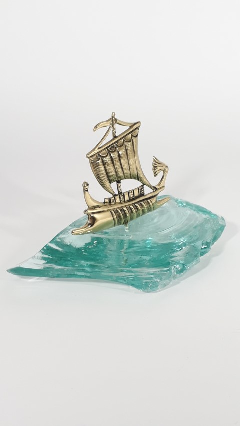 BRONZE ARGO ON GLASS