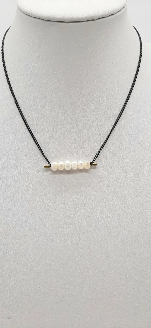 NECKLACE ESK107 "WITH PEARLS"