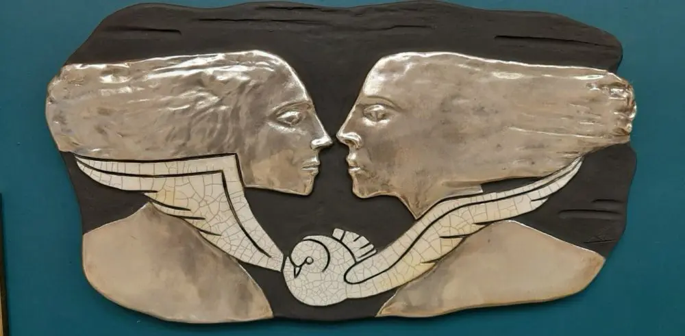 CERAMIC ON THE WALL "LOVE AND  PEACE"