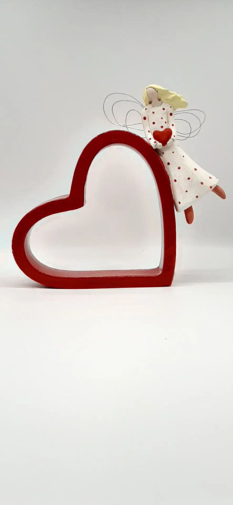 Η ΝΕΡΑΙΔΑ ΚΑΙ Η ΚΑΡΔΙΑ