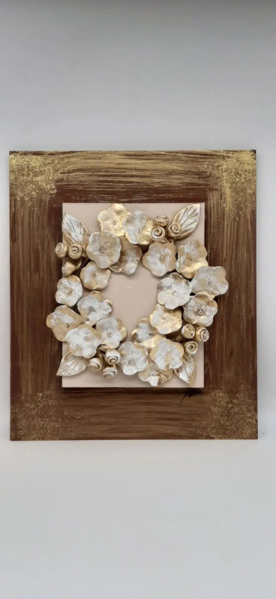 ΠΙΝΑΚΑΣ "ΣΤΕΦΑΝΙ ΜΕ ΛΕΥΚΑ ΛΟΥΛΟΥΔΙΑ"