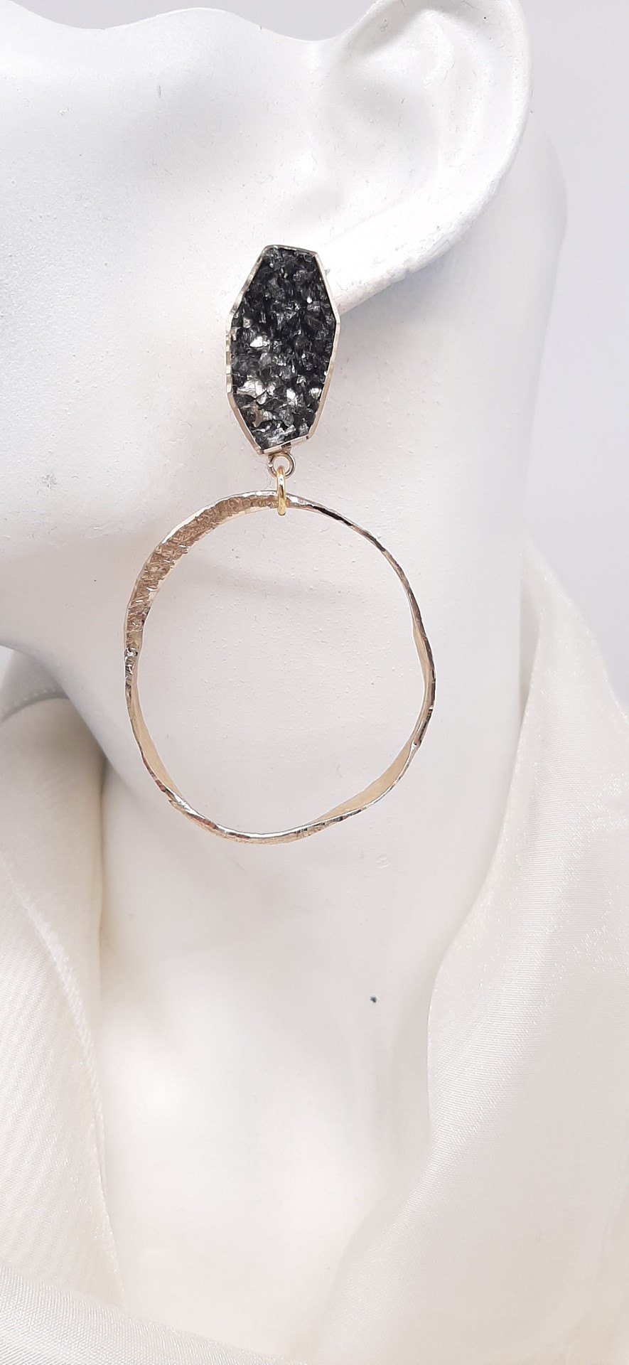 LONG BRASS EARRINGS WITH CRYSTALS AND HOOPS