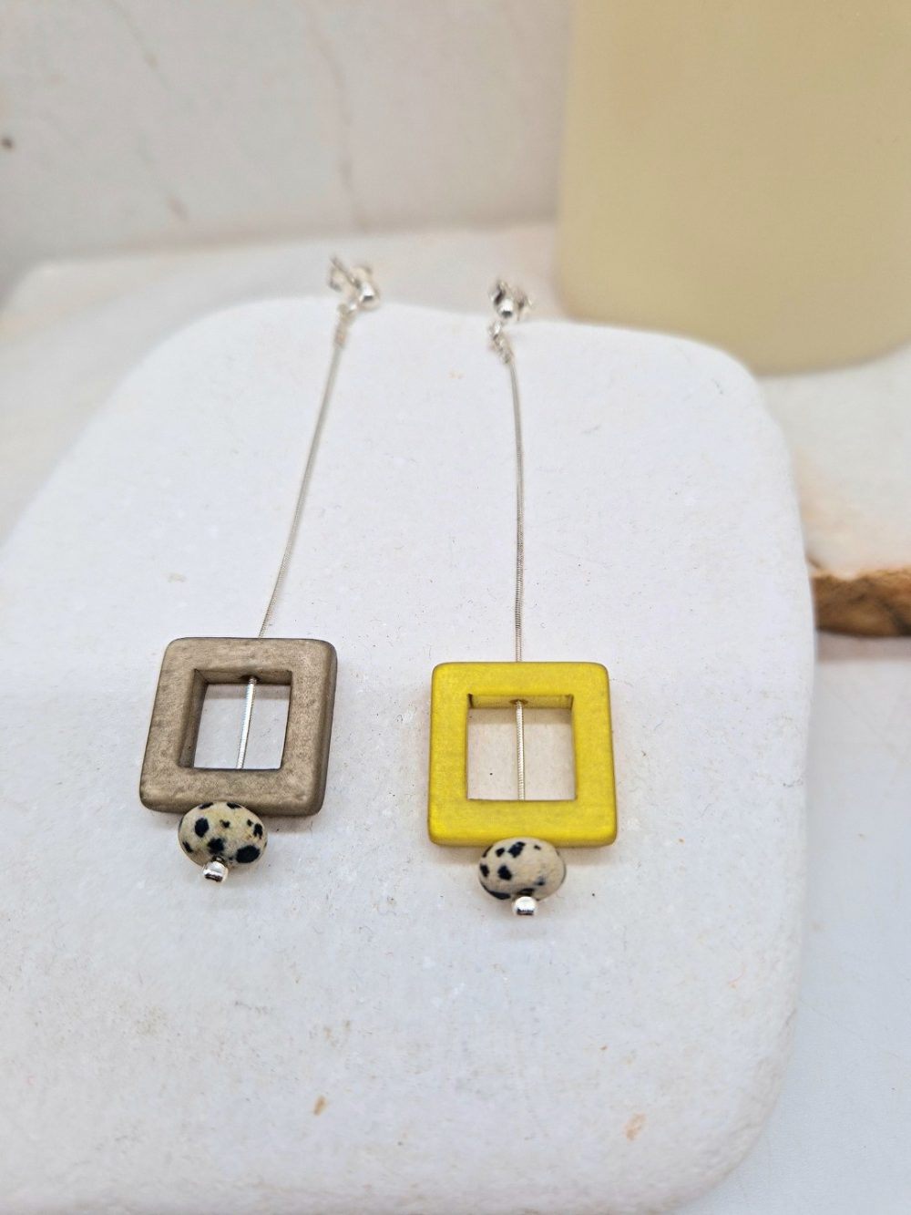 EARRINGS  WITH GRAY AND YELLOW POLLARIS STONES, JASPER AND SILVER 925 CHAIN