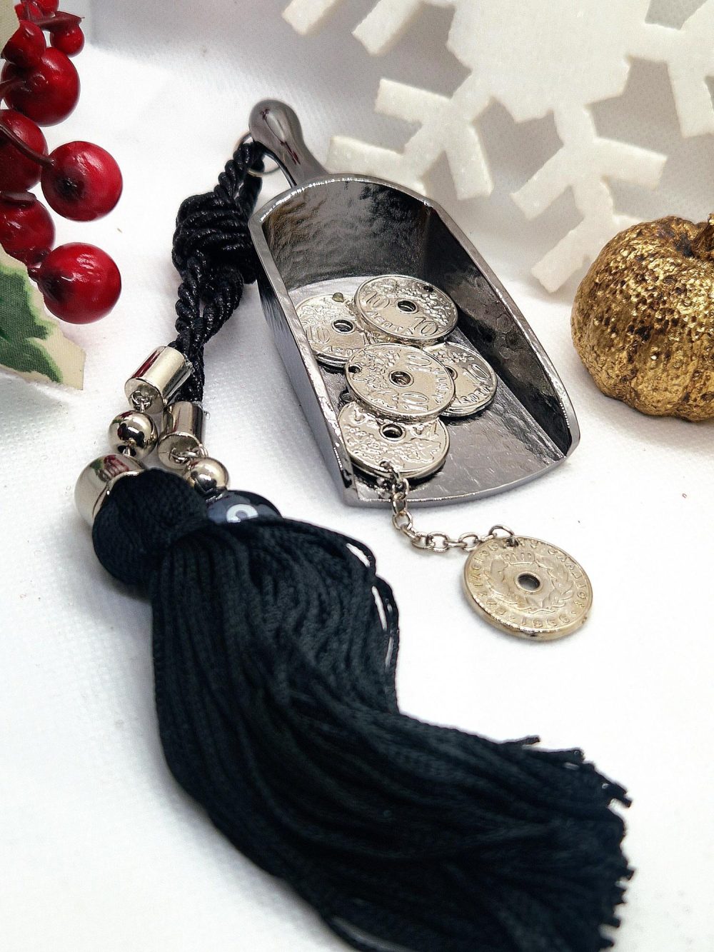 Η ΑΣΗΜΙ ΣΕΣΟΥΛΑ ΜΕ ΤΙΣ ΔΕΚΑΡΕΣ