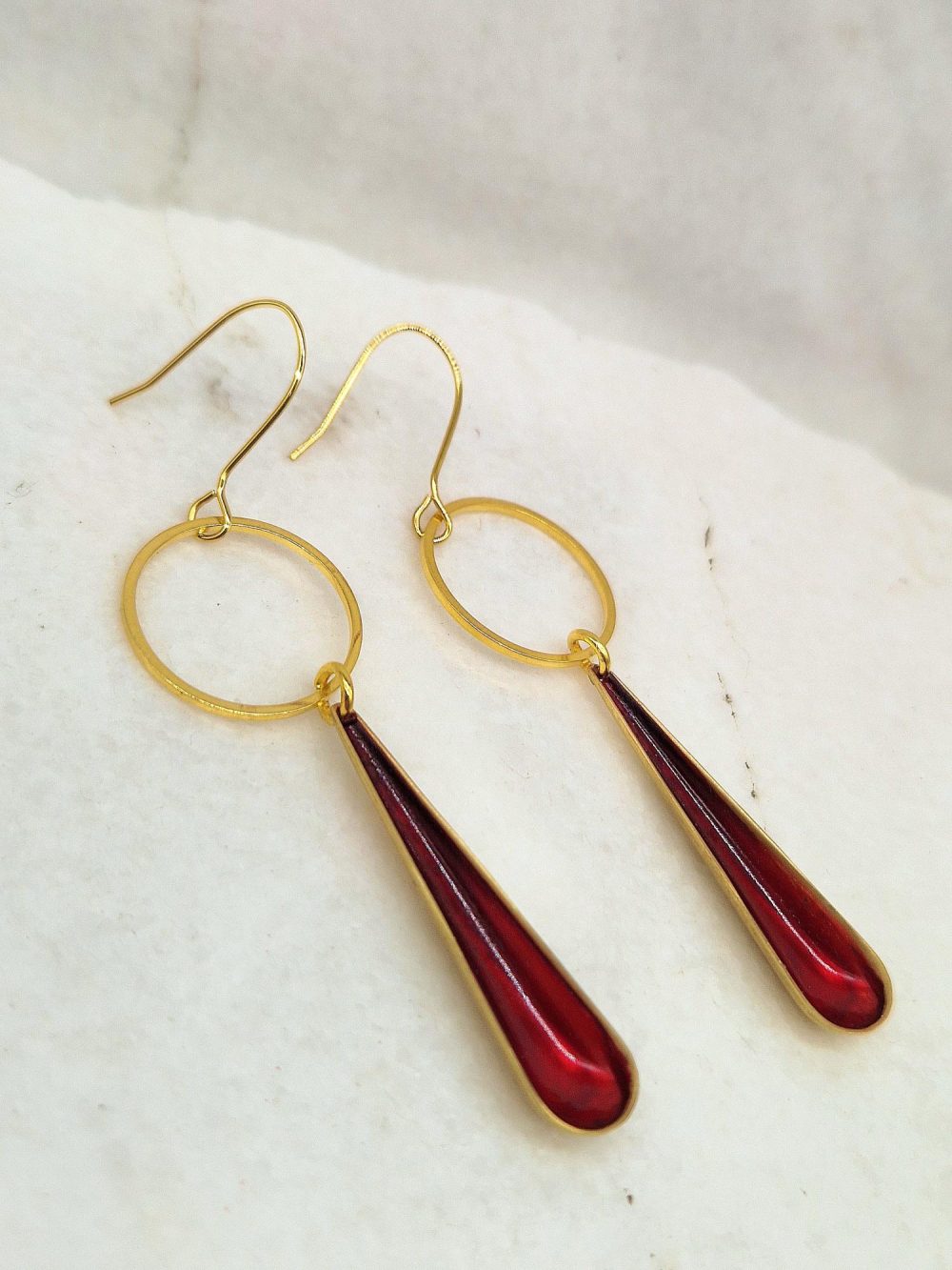 EARRINGS WITH LONG BRASS DROP