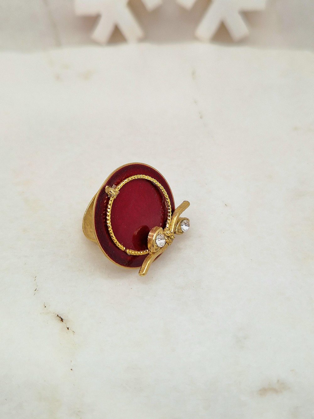 ΔΑΧΤΥΛΙΔΙ ΑΠΟ ΜΠΟΡΝΤΟ  ΟΡΕΙΧΑΛΚΟ ΚΑΙ ΜΑΤΙΑ ΜΕ ΣΤΡΑΣ