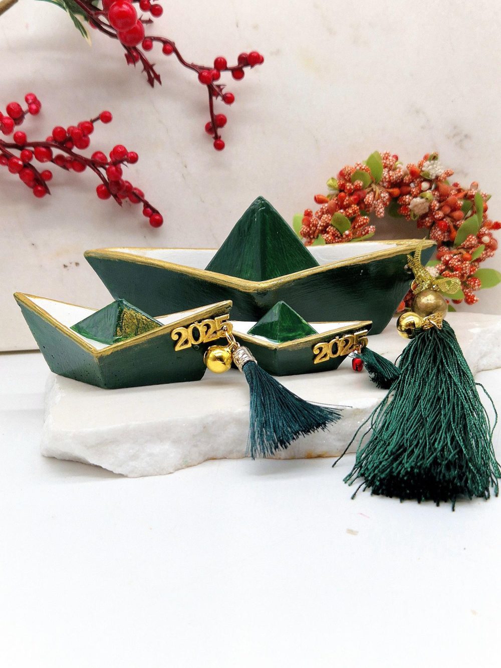 PORCELAIN "PAPER BOAT" IN THREE SIZES:  GREEN