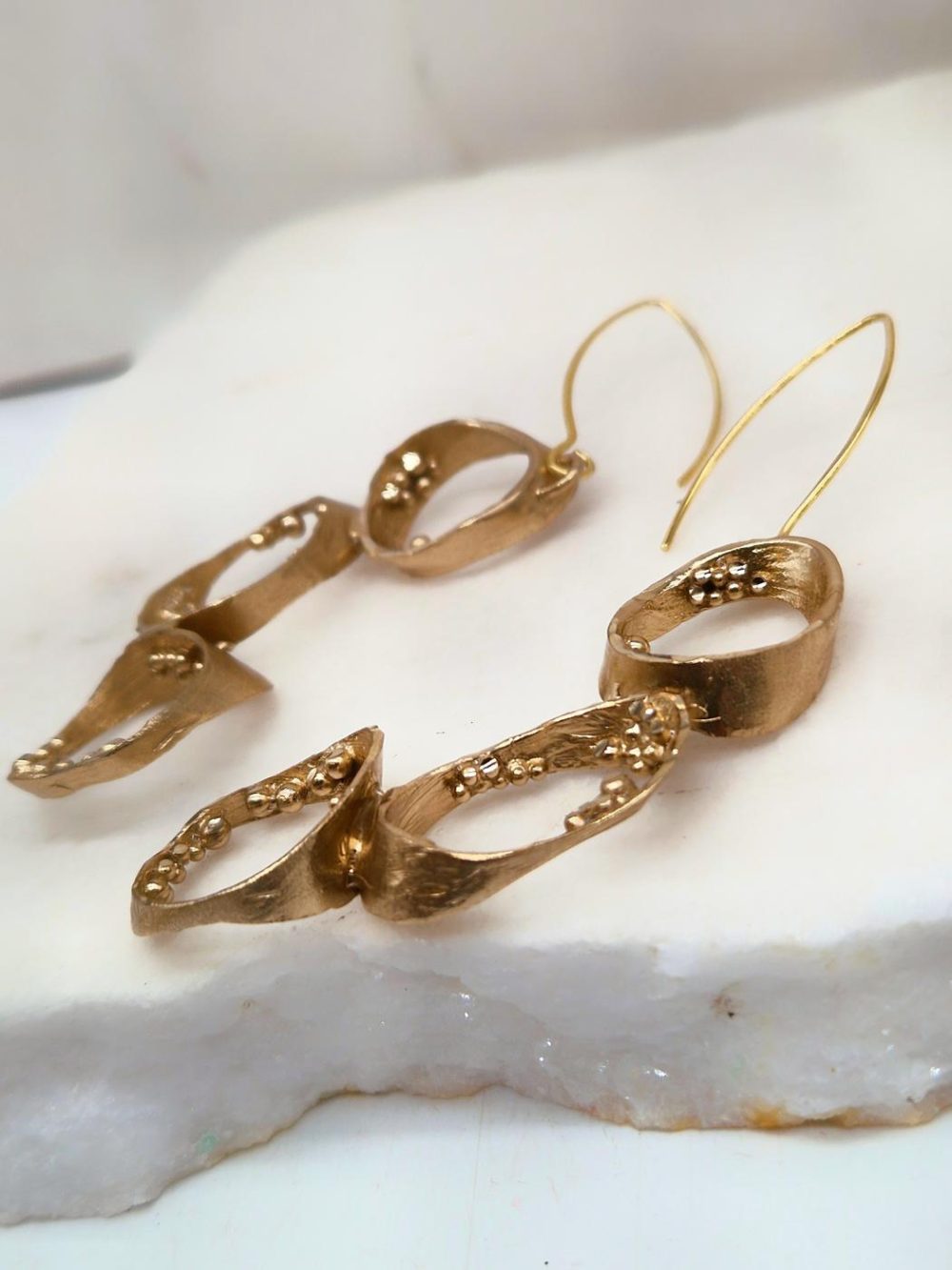 BRASS HOOPS EARRINGS WITH GOLD PATINA