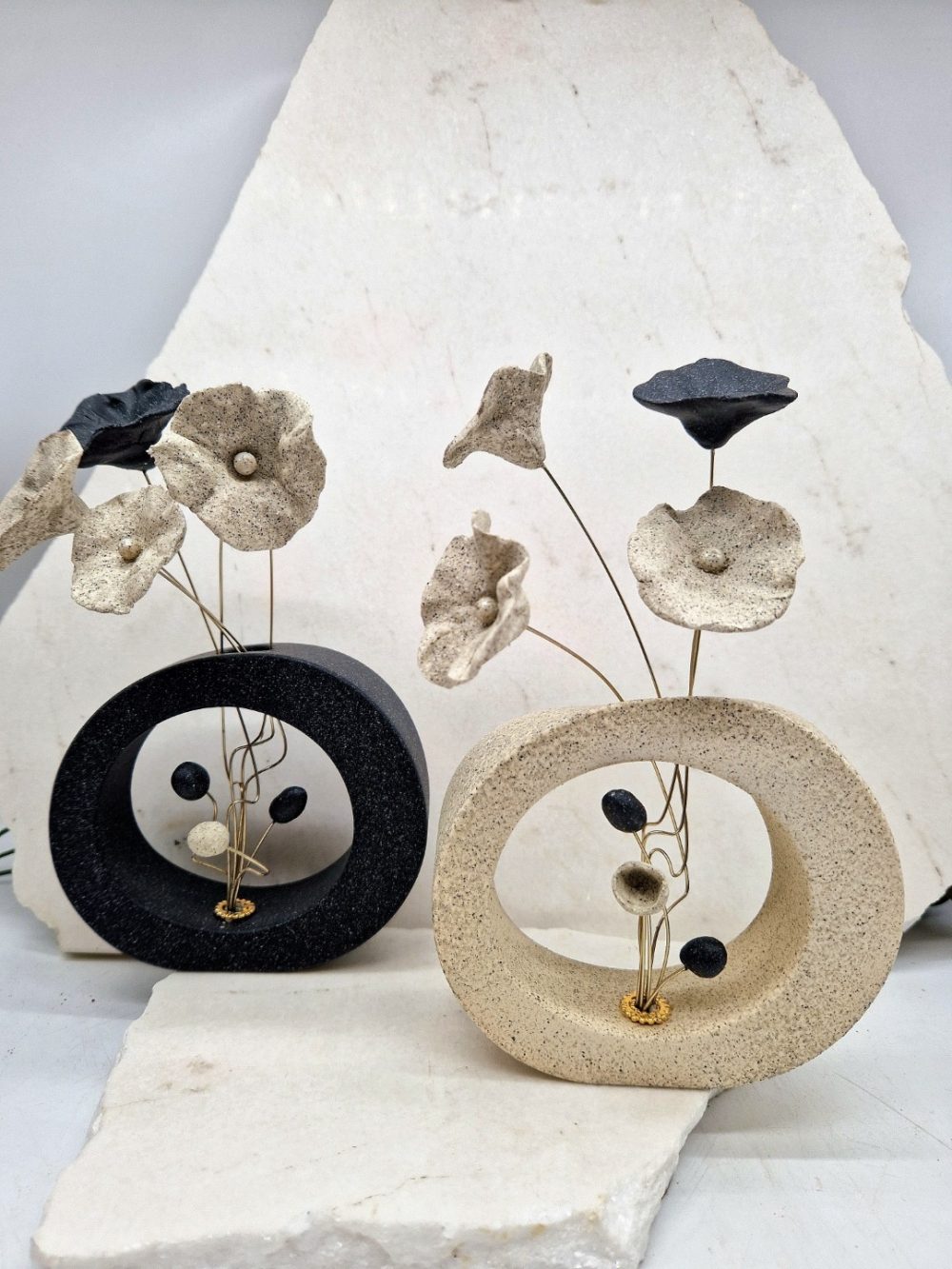 ΣΥΝΘΕΣΗ ΑΠΟ ΚΥΚΛΙΚΟ ΒΑΖΟ ΜΕ ΛΟΥΛΟΥΔΙΑ ΣΤΟ ΙΔΙΟ ΧΡΩΜΑ