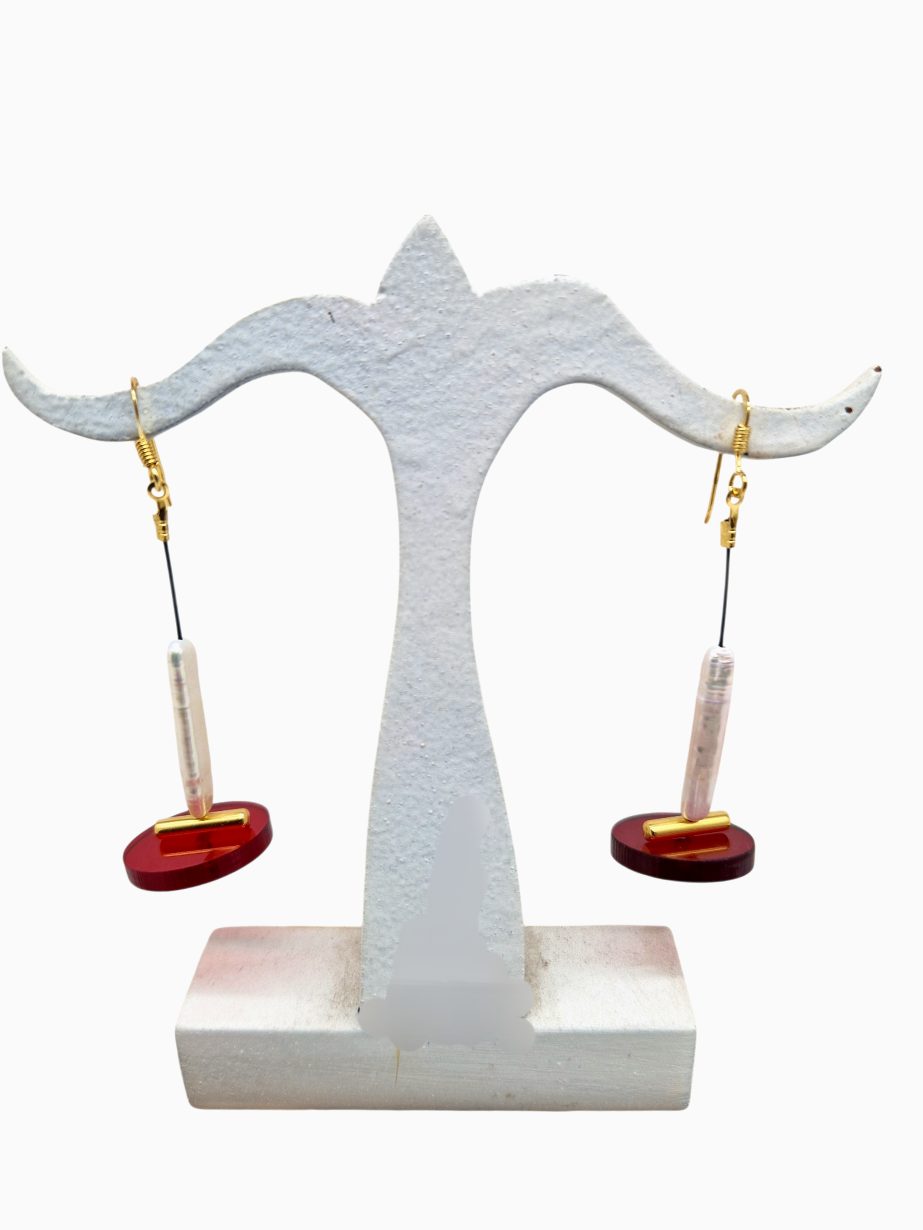 ΜΑΚΡΙΑ ΣΚΟΥΛΑΡΙΚΙΑ ΜΕ ΡΟΔΕΛΑ ΑΠΟ ΚΟΚΚΙΝΟ ΠΛΕΞΙ