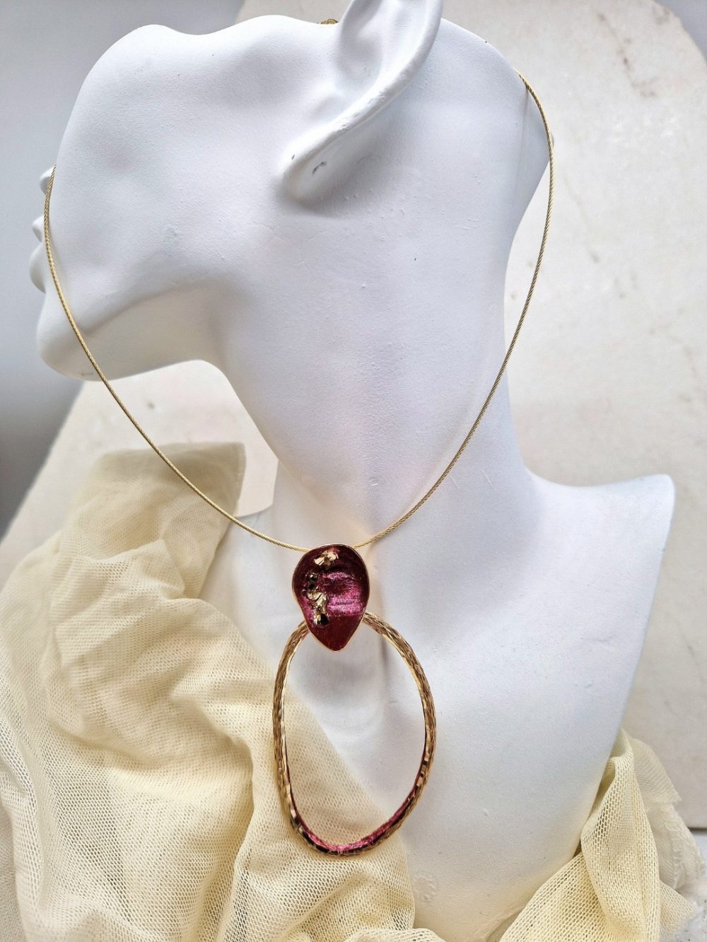 ΚΟΛΙΕ ΜΕ ΟΡΕΙΧΑΛΚΙΝΟ ΣΚΑΛΙΣΤΟ ΚΡΙΚΟ ΚΑΙ ΜΩΒ ΜΟΤΙΒΟ