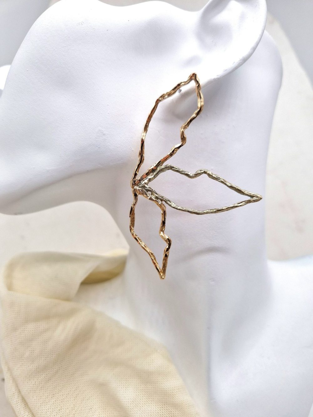 ΣΚΟΥΛΑΡΙΚΙΑ ΑΠΟ ΟΡΕΙΧΑΛΚΟ